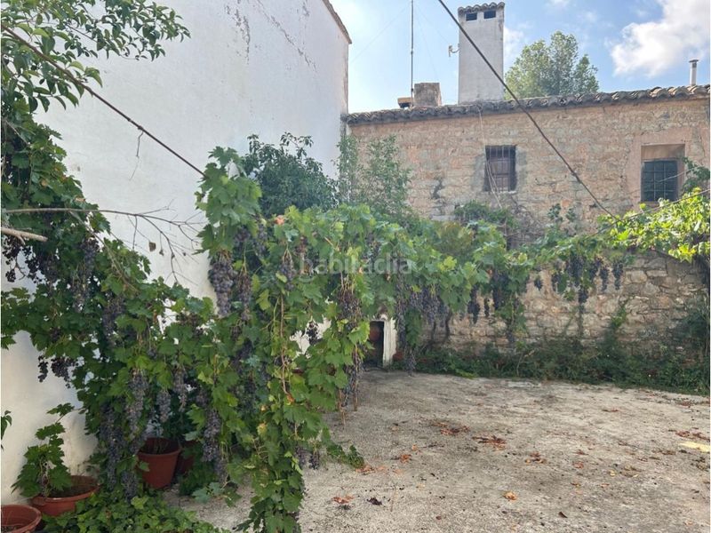 Foto b469d7b6-621b-4571-aba3-48784e34a5d4. Masia amb aparcament piscina a Altura