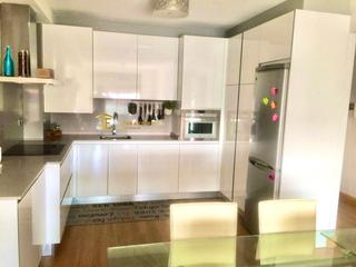 Appartement à San José. Apartamento seminuevo en san jose con 2 habitaciones y plaza de
