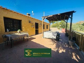 Maison à Aguaderas. Casa de campo de nueva construcción en aguaderas.