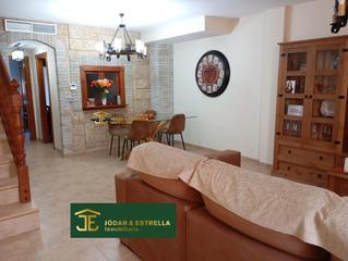 Casa in Puerto Lumbreras. Duplex de 165 metros con 4 dormitorios y garaje en puerto lumbre