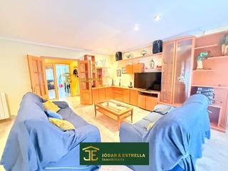 Appartement à San José. Estupendo piso con garaje en zona la viña