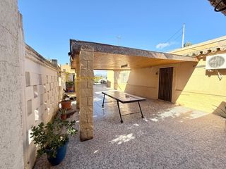 Haus in Parrilla. Casa de campo para entrar a vivir en el consejero