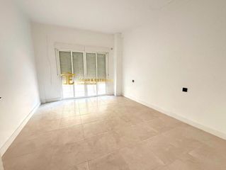 Appartement à San José. Piso de 4 dormitorios reformado en zona san jose