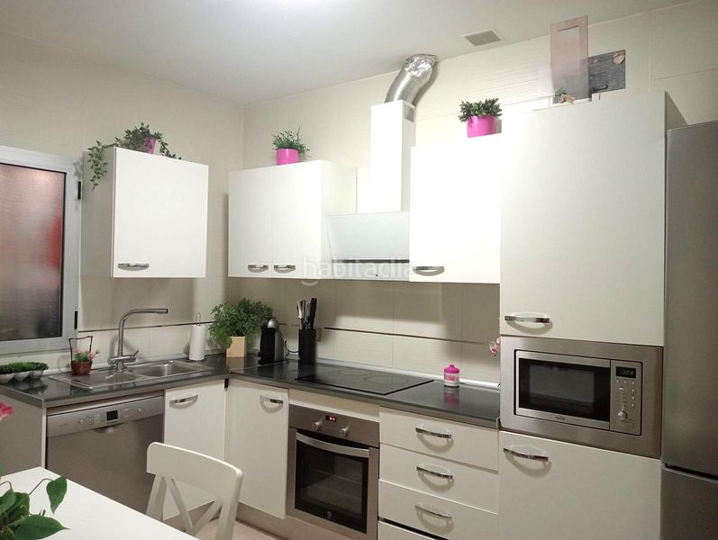 Foto b307bb49-1a03-4636-9cd6-5bf98a87cde2. Apartament amb aparcament a San José Lorca
