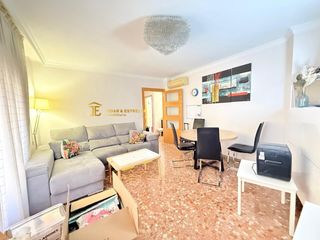 Etagenwohnung in Santiago. Piso de tres dormitorios en el centro de lorca