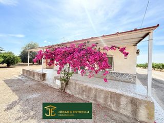 Casa a Aguaderas. Casa de campo en aguaderas