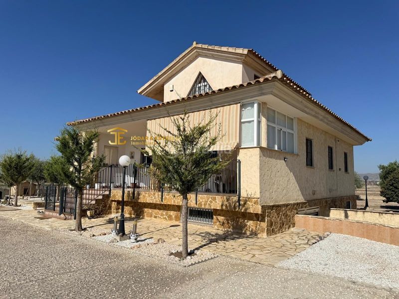 Foto be357ac5-fb8e-4fd3-b81b-414b591fdd82. Xalet amb aparcament a Campillo Lorca