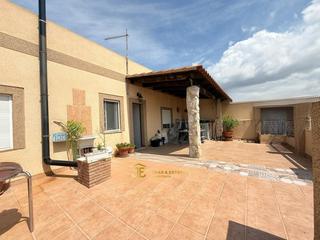 Casa a Santa Quiteria - Virgen de las Huertas. Casa con amplia terraza  en virgen de las huertas