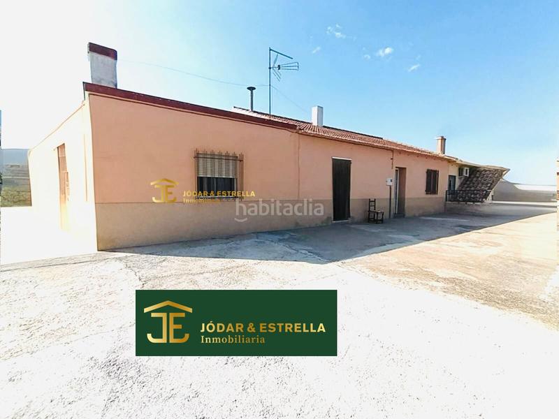 Foto f592d6a9-ee0b-420e-a066-42b8bdd56d4d. Casa con parcheggio in Torrecilla Lorca