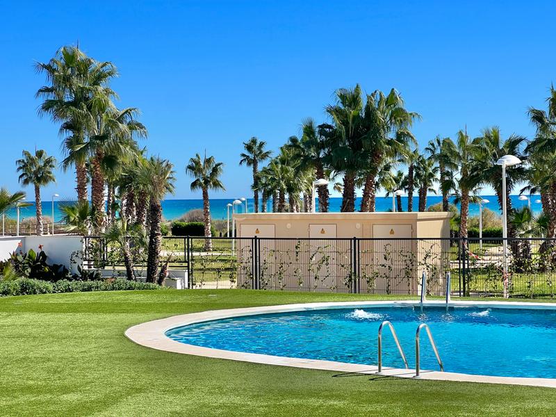 Foto 1d268cac-64ca-40f2-8995-e6c48aa87946. Apartamento en partida torre la sal 77 apartamento en primera linea de la playa de torre la sal en Cabanes