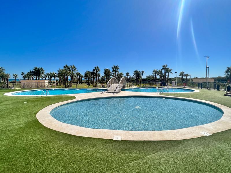 Foto aa6a36b2-ef6a-4c3f-87b1-aab525e42d60. Apartamento en partida torre la sal 77 apartamento en primera linea de la playa de torre la sal en Cabanes
