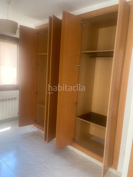 Foto b67cd119-ffba-453f-a45a-122e6968a1da. Rent flat with heating parking in Centre Vic