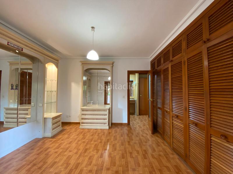 Foto 744d9b85-d0ec-47e9-b38a-d7cdb21b2473. Appartement avec cheminée chauffage parking piscine dans Rozas de Madrid (Las)