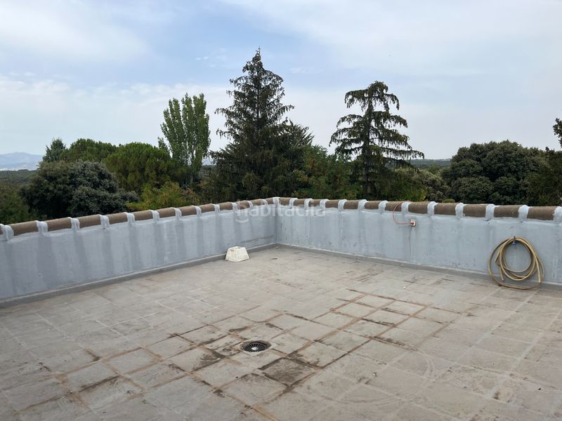 Foto 96a37c7d-9313-462d-b055-50b0ebcb3b3b. Xalet amb xemeneia calefacció aparcament piscina a Valdemorillo
