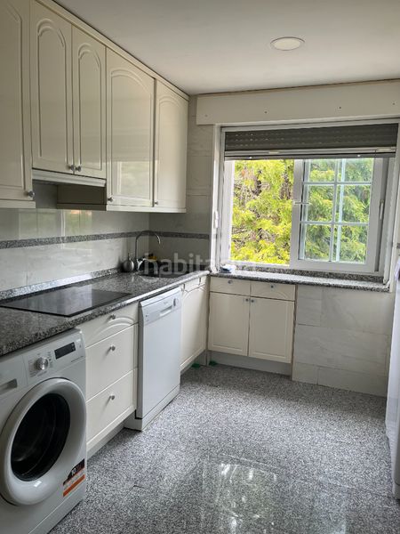 Foto ff0791fb-22ad-418c-98b5-c8ff28527340. Xalet amb xemeneia calefacció aparcament piscina a Valdemorillo