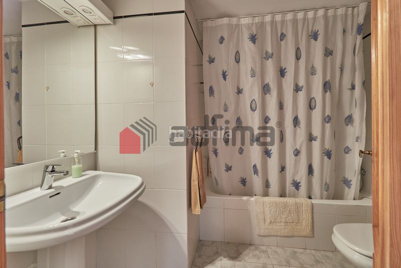 Foto 1627a876-e864-4530-af83-cd9ce70e6df2. Casa adossada a carrer comunidó 11 a Altafulla