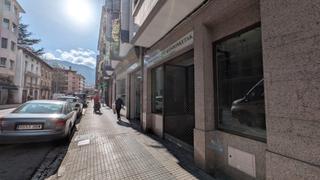 Local Comercial en Kale berria 30. Local cntrico y con muchas posibilidades