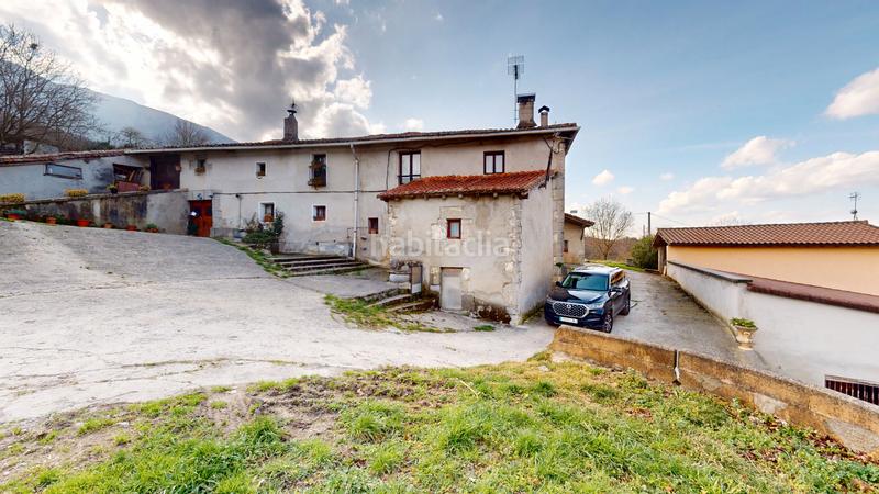 Foto da9e5373-056c-438c-a3ae-4d593462baac. Dúplex en bedaio auzoa auzoa 18e piso dúplex en caserio con amplios terrenos ideal para ganado en Tolosa