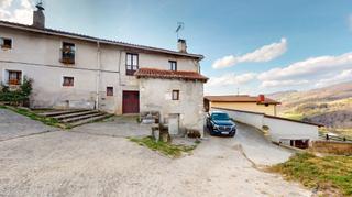 Dplex en Bedaio auzoa auzoa 18e. Piso dplex en caserio con amplios terrenos ideal para ganado