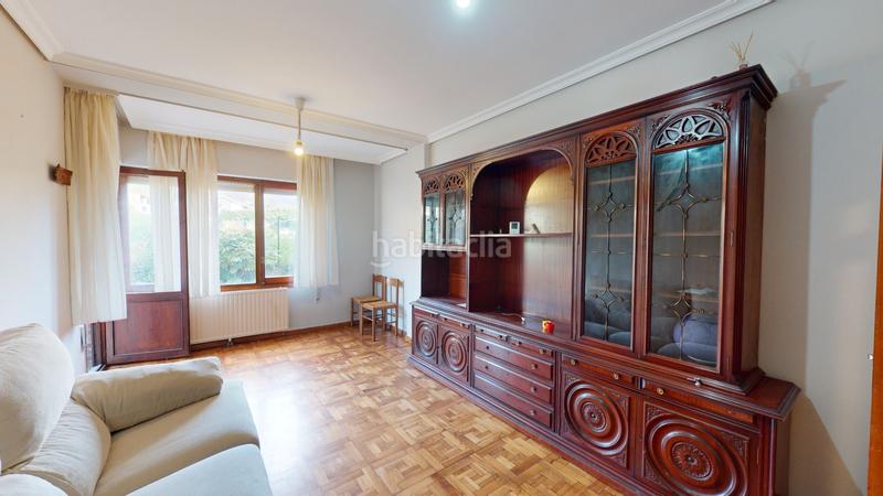 Foto 5cd88d00-504a-4349-b75e-bc61b03996fe. Piso en calle patxi arrazola 41 piso amplio para hacer a tu gusto en Leitza