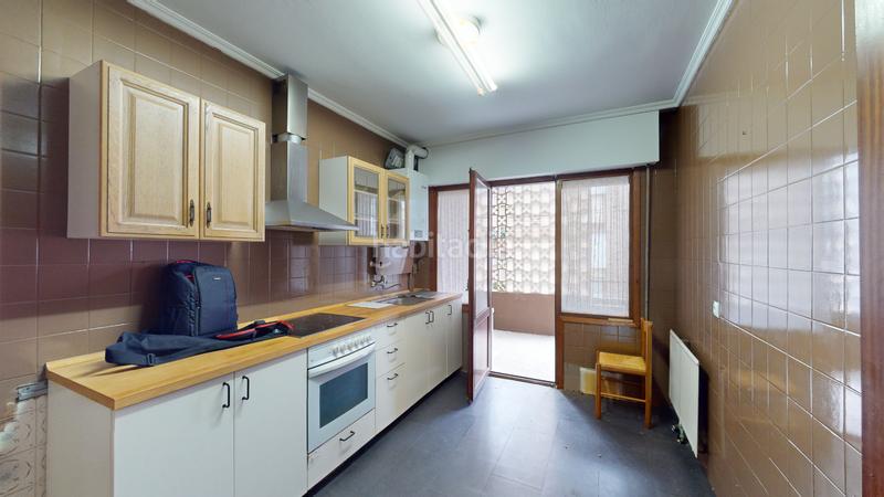Foto 93f73e0e-ba55-481e-a37d-012f4c37907a. Piso en calle patxi arrazola 41 piso amplio para hacer a tu gusto en Leitza