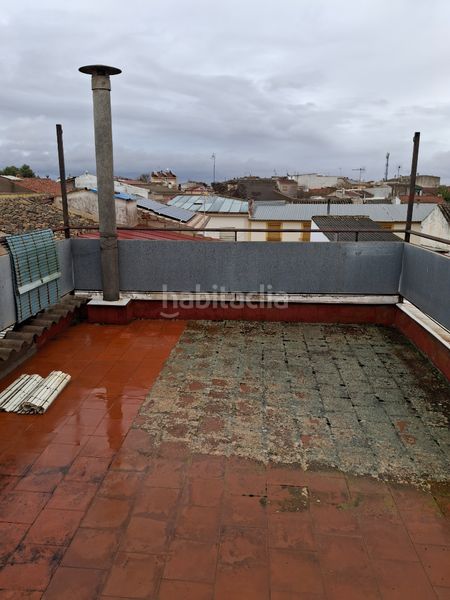 Foto f8e2e916-78f8-4b2a-bd10-2db1b86ee026. Casa amb xemeneia calefacció a Puebla de Almoradiel (La)