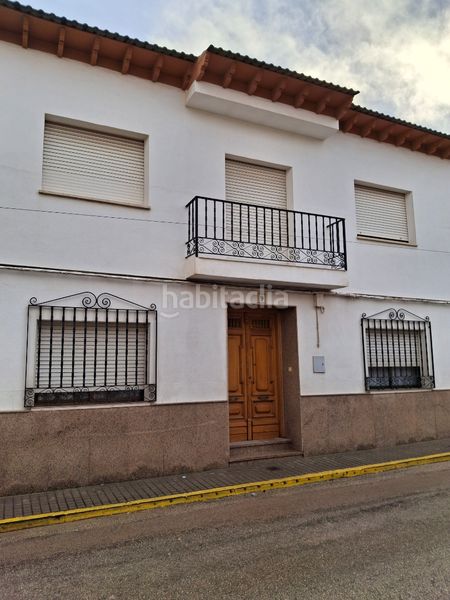Foto fbd44700-e784-4a83-92b2-c20e15d8543f. Casa amb xemeneia calefacció a Puebla de Almoradiel (La)