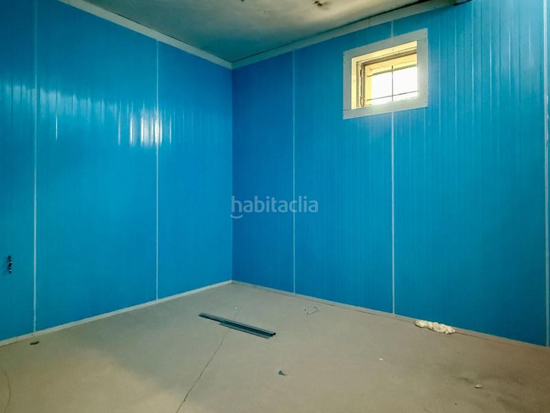 Foto 1f768edf-75fd-4c49-b120-619e4f373a9e. Local commercial dans santa leonor 37 dans Simancas Madrid