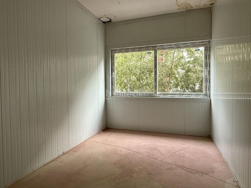 Foto af0dbeb4-ef7d-4ad2-acdc-8d959b98c5c3. Local commercial dans santa leonor 37 dans Simancas Madrid