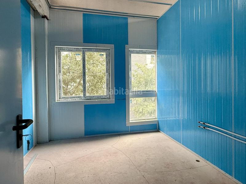 Foto dd95ba8d-5fb1-435a-adaa-5b98a082d147. Local commercial dans santa leonor 37 dans Simancas Madrid