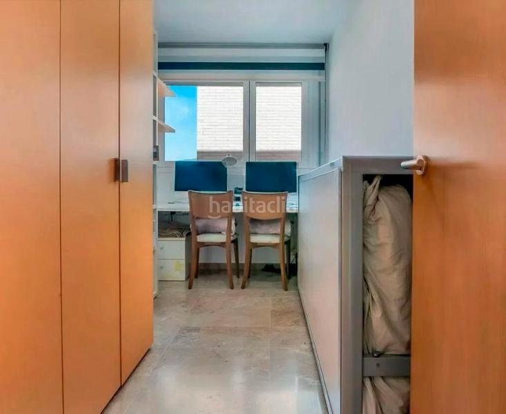 Foto 575cbc42-0eb8-4c84-82a6-9a742430e7bc. Duplex with heating parking in Cementiri Vell Terrassa