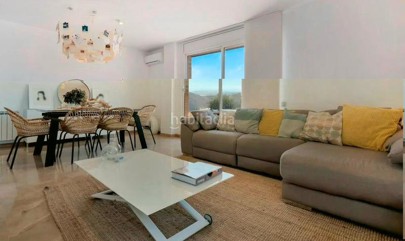 Foto 6837209f-22a0-4200-905a-fcf7c70aede2. Duplex with heating parking in Cementiri Vell Terrassa