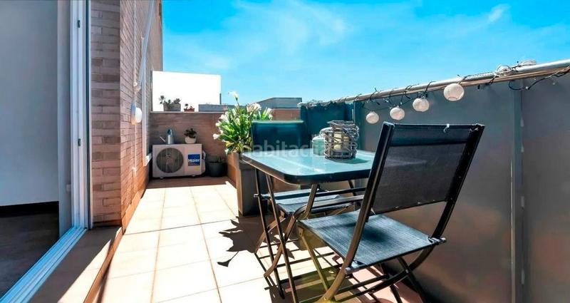 Foto ef7589c2-8f47-4657-9614-7fd2db28f893. Duplex with heating parking in Cementiri Vell Terrassa