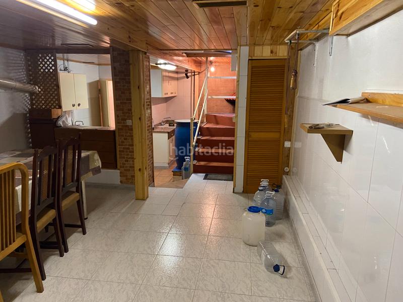 Foto 26bb42fe-cded-47a9-a4a0-468ebcb8c9ba. Casa a schiera con camino riscaldamento in Can Boada Terrassa