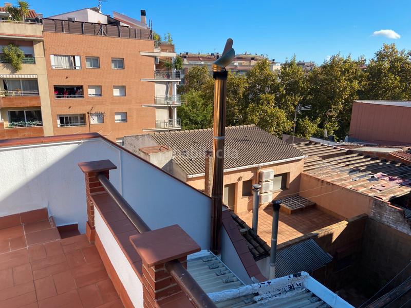 Foto 6bc01338-f57d-485e-9390-52f47e1382c4. Casa a schiera con camino riscaldamento in Can Boada Terrassa