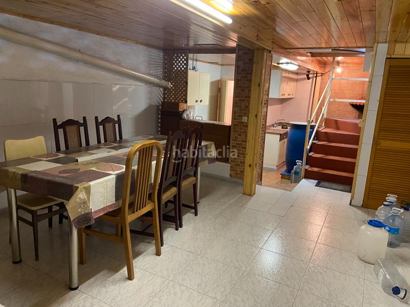 Foto 8bd15623-01b1-4e6d-a90f-6b6a0dd14ee3. Casa a schiera con camino riscaldamento in Can Boada Terrassa