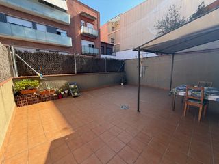 Rez-de-chaussée  Passatge de sagrament. Piso en planta baja - perfecto para comenzar