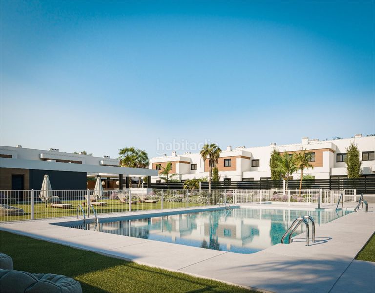 Foto 60d1f27f-6896-44cd-b7f8-02145193bd86. Casa 124m<sup>2</sup> amb aparcament piscina a Entrenúcleos Dos Hermanas