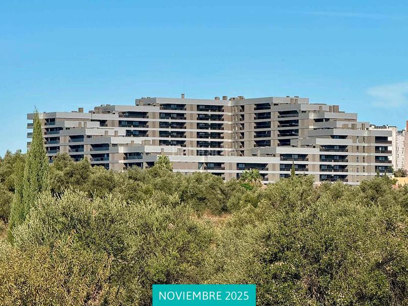 Foto a45f3de8-4b2f-4cf5-b693-6c874593d325. Angebot Insur Altos del Aire Mistral in Tomares. Wohnungen von Neubauten