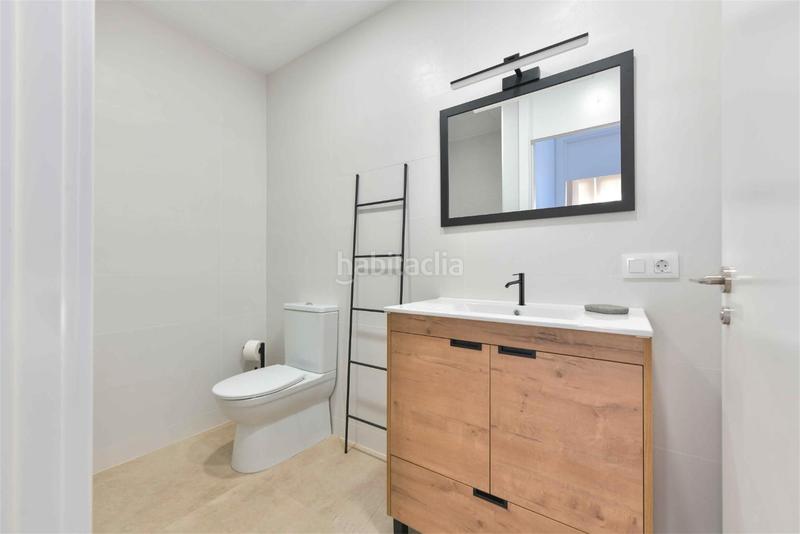 Foto b6077cf5-dd45-45ed-b4cd-48a4123a20f0. Locale commerciale 59m<sup>2</sup> in calle amperio 1 in Sta. Aurelia - Cantábrico - Atlàntico - La Romería Sevilla