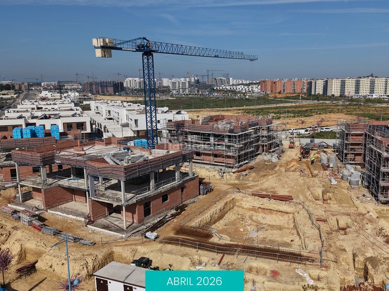 Foto 623e206e-ace1-462c-aecf-e3083b9cd485. Casa 185m<sup>2</sup> amb piscina a Entrenúcleos Dos Hermanas