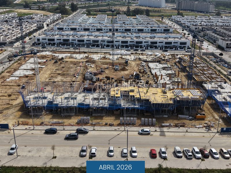 Foto e460aaba-e543-4fe3-929d-4241351ff881. Casa 124m<sup>2</sup> amb aparcament piscina a Entrenúcleos Dos Hermanas