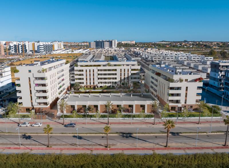 Foto 1c972cd2-a729-46f4-9027-15f045faac90. Penthouse 147m<sup>2</sup> with pool in Entrenúcleos Dos Hermanas