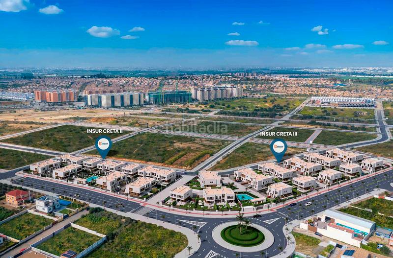 Foto 71e36242-bb22-4883-9766-b0e764f347c2. House 186m<sup>2</sup> with pool in Entrenúcleos Dos Hermanas