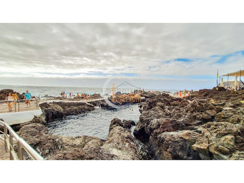 Foto bcab9705-e7e1-4675-8dda-3a048085e3b6. Casa amb aparcament a Garachico