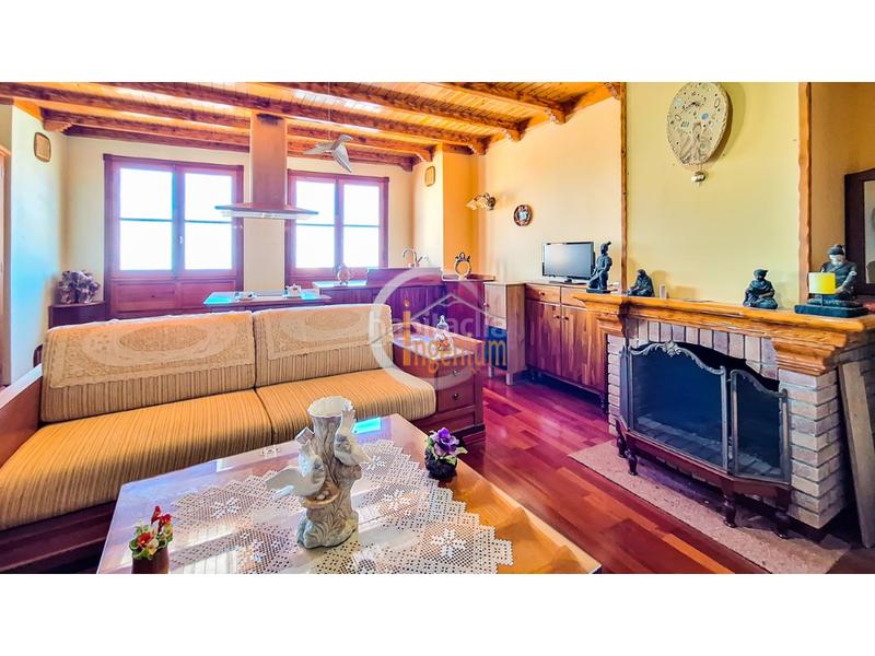 Foto 08aba235-36bd-4e72-b58f-a4359cdf95a0. Semi detached house with parking in La Perdoma - San Antonio - Benijos Orotava (La)