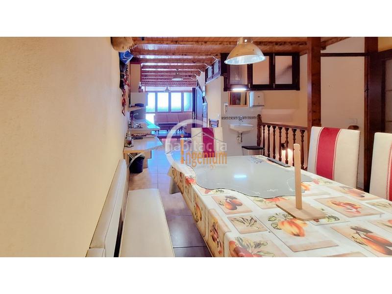 Foto 17145ef7-74a2-4125-be06-f353c00ed449. Semi detached house with parking in La Perdoma - San Antonio - Benijos Orotava (La)