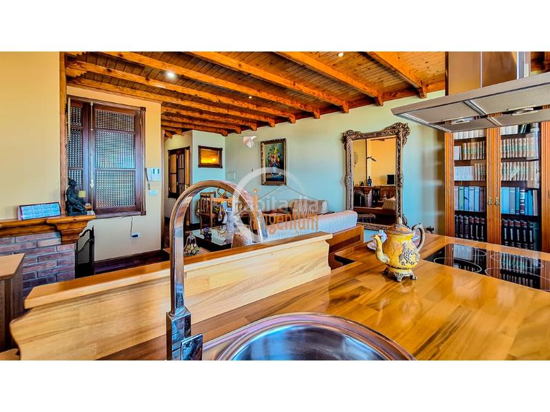 Foto 775260a9-1c47-4fab-895b-c882682e8d3f. Semi detached house with parking in La Perdoma - San Antonio - Benijos Orotava (La)