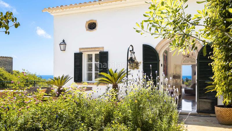 Foto ede2f307-56d2-4d47-9d50-72339efd2571. Chalet with fireplace heating parking pool in La Bonanova Palma de Mallorca