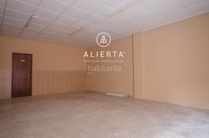 Foto 429a4b6e-5f89-49eb-bf29-daade7973d9a. Nau industrial a Las Fuentes Zaragoza